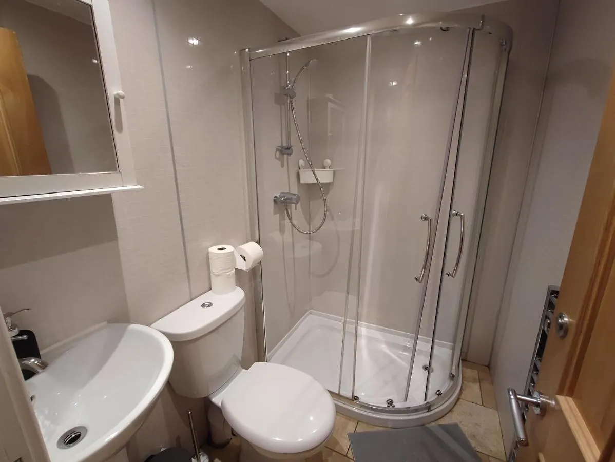 Apartment Central Edinburgh Private Garden With Parking